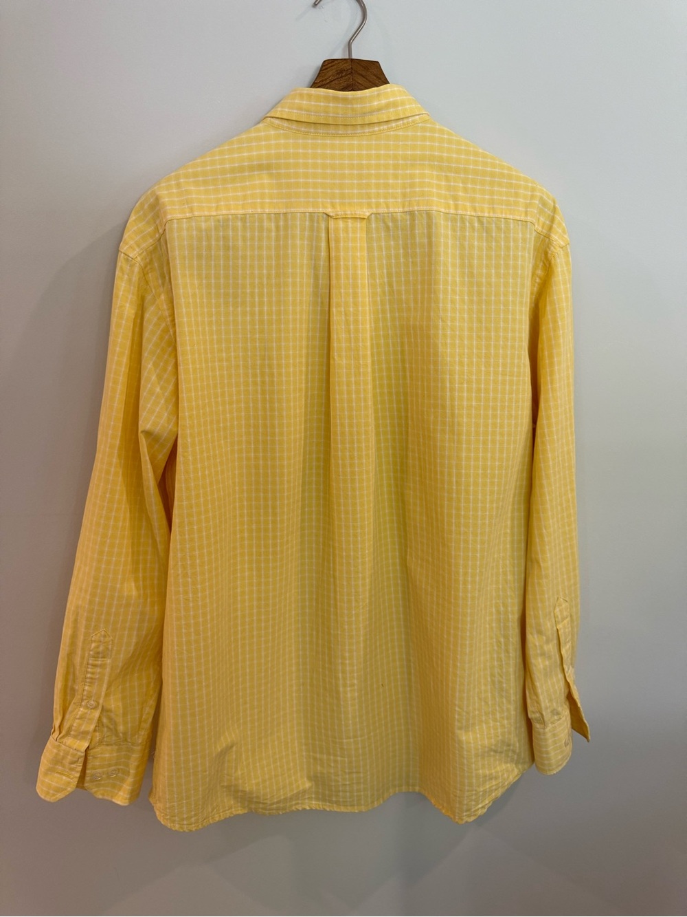 IZOD Yellow Micro-Check Button Down – XL - Picture 7 of 11